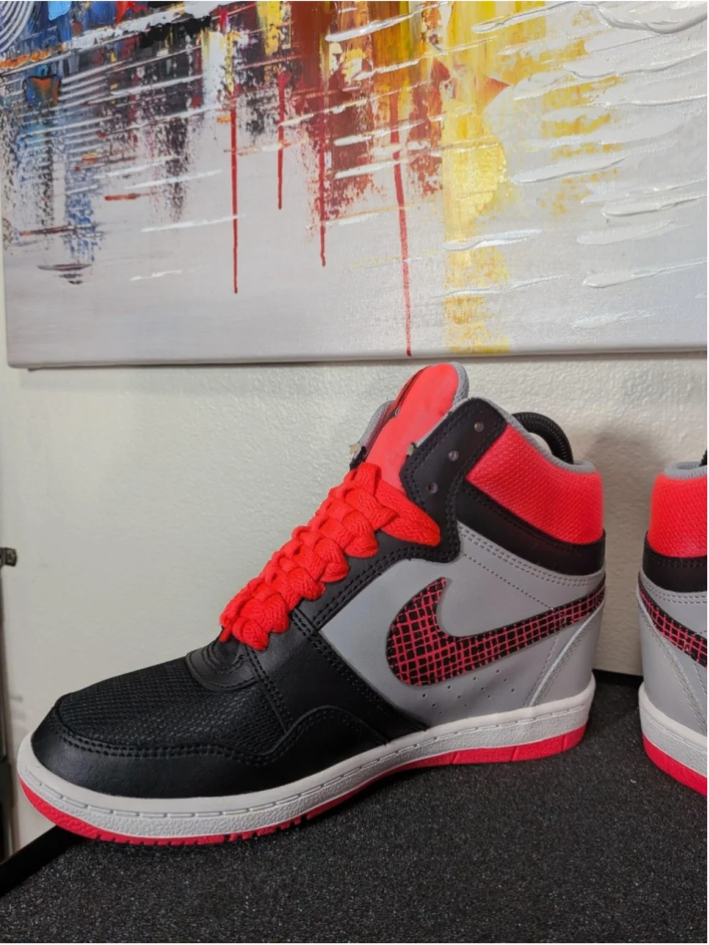 Nike Force Sky High Womens Size 8 Black Red Gray Platform Sneakers 629746-003